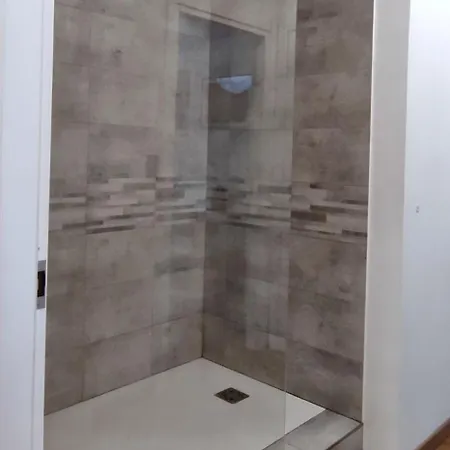 לינה וארוחת בוקר Bb Ruri ג'נובה